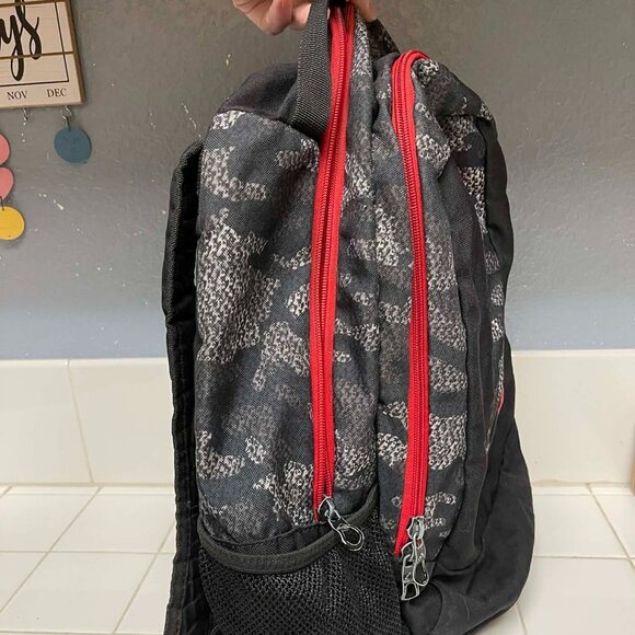 Adidas backpack - Picture 3 of 11